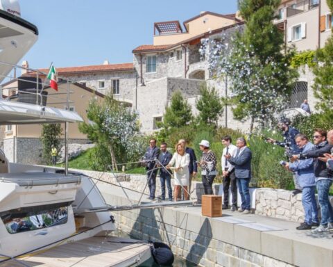 Absolute_Portopiccolo2017_05-FILEminimizer