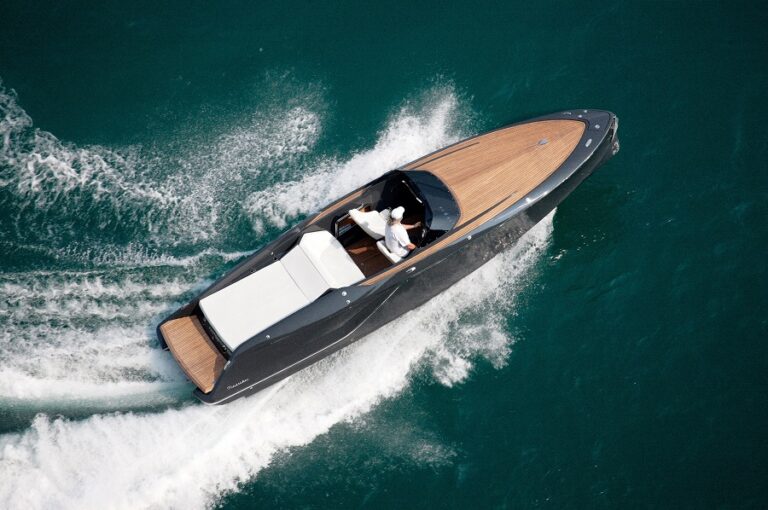 Frauscher-858-Fantom-Air (1)