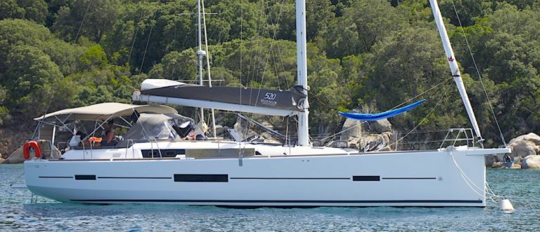 Dufour 520 Grand Large pierde hèlice