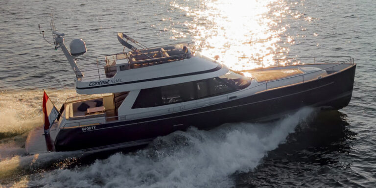 Contest 52MC Flybridge 1