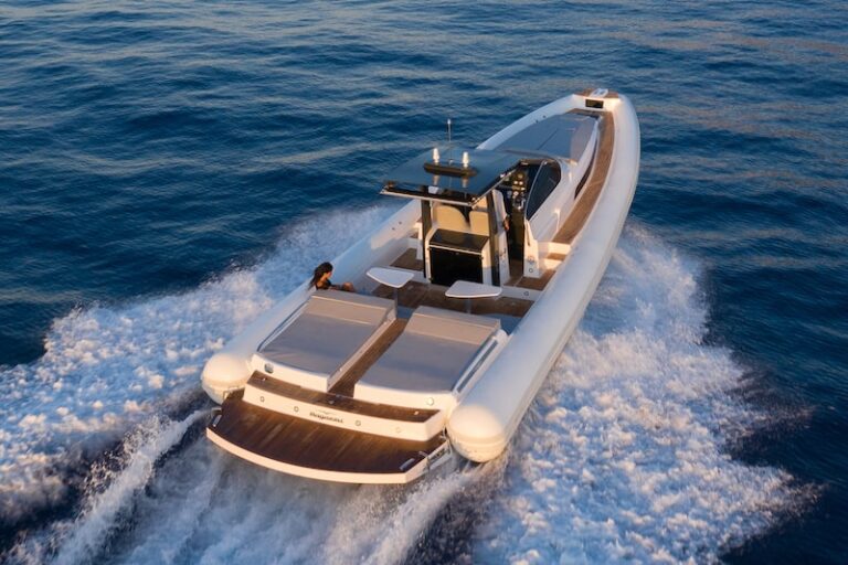 Magazzù-MX-13-Gran-Coupè-Running