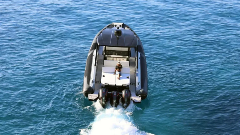 Ranieri International Boat Exhibition, barcos a prueba en La Spezia del 3 al 6 de mayo