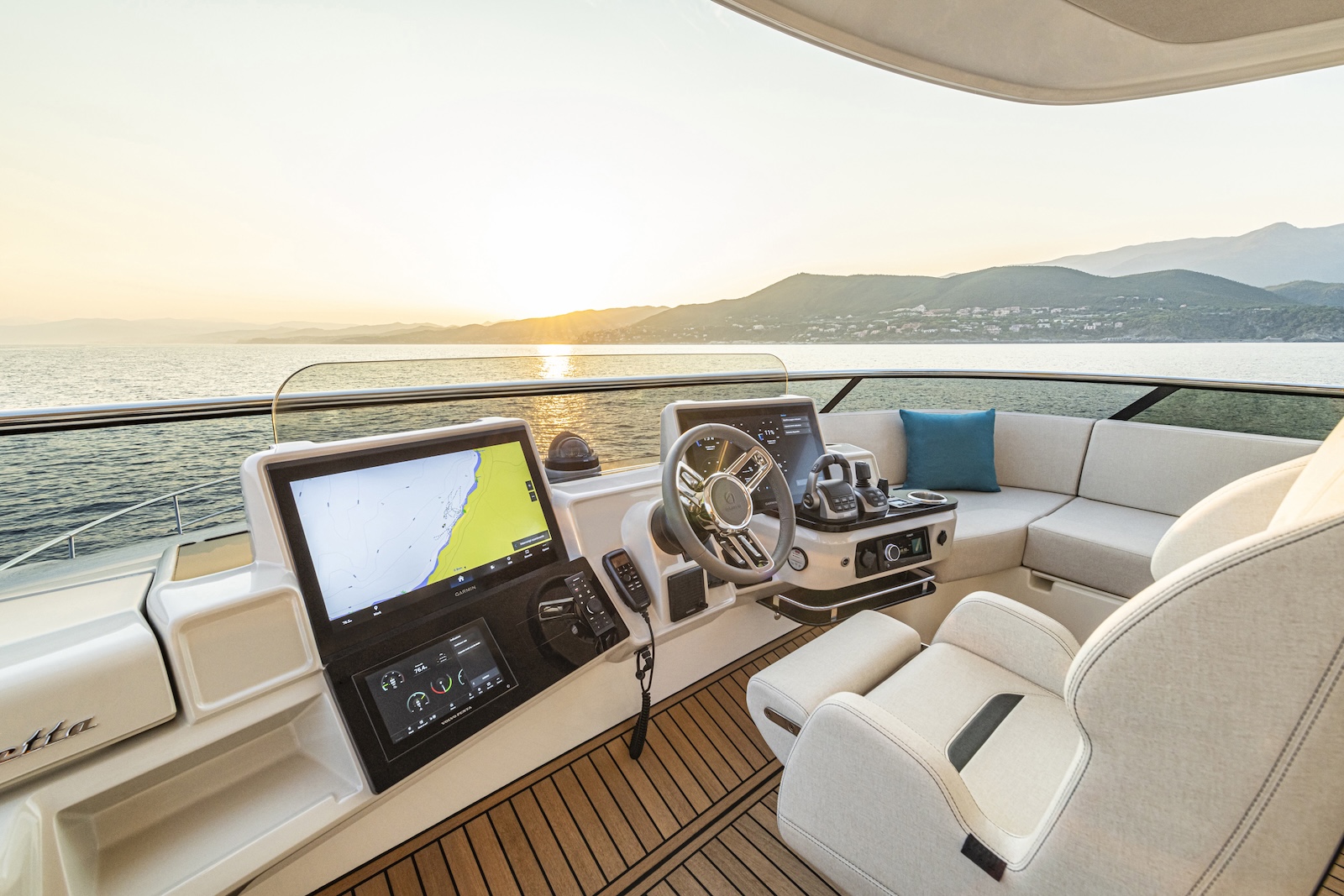 Navetta 70 Absolute Yachts flybridge cockpit