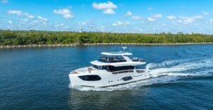 Navetta 70 Absolute Yachts running