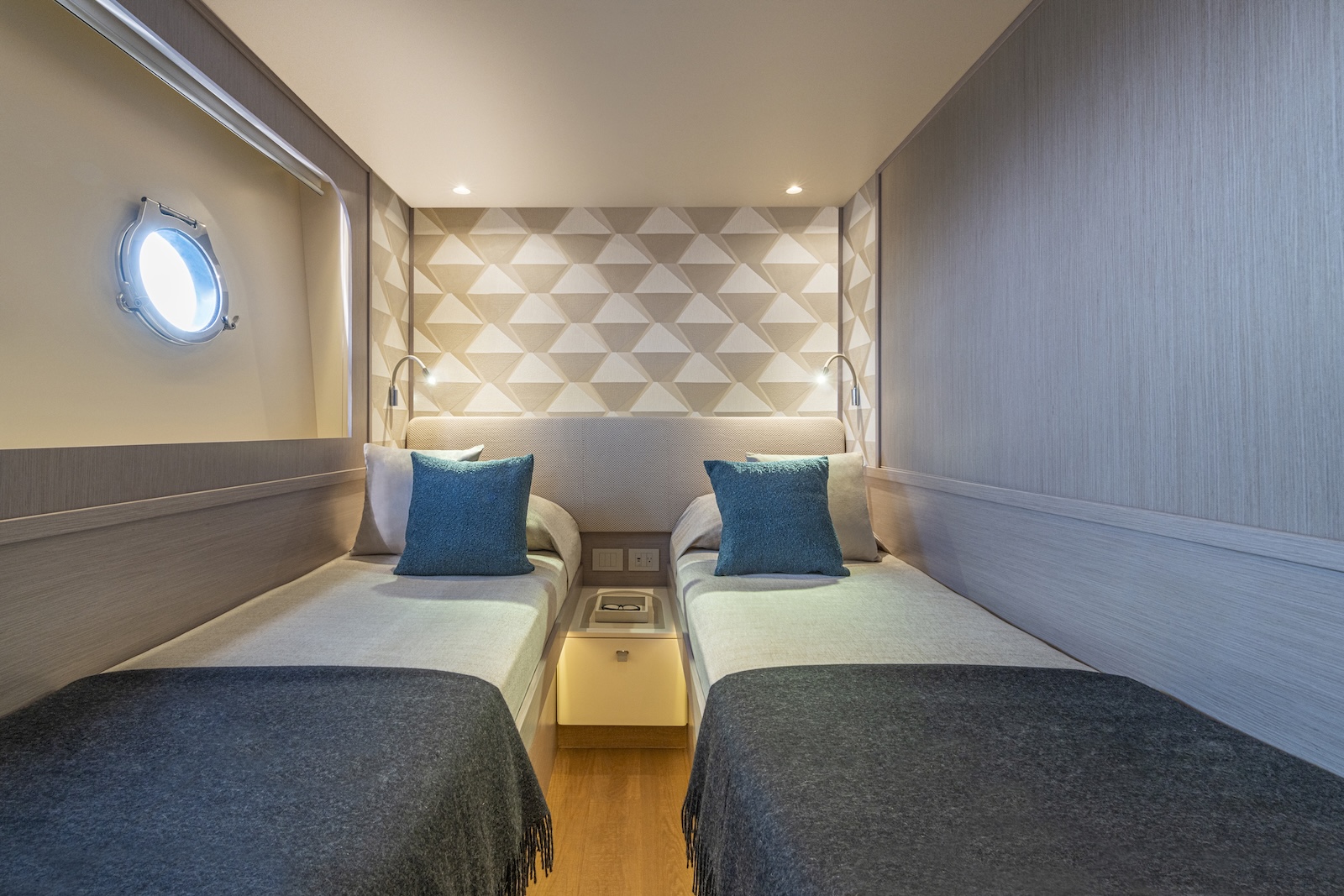 Twin Cabin