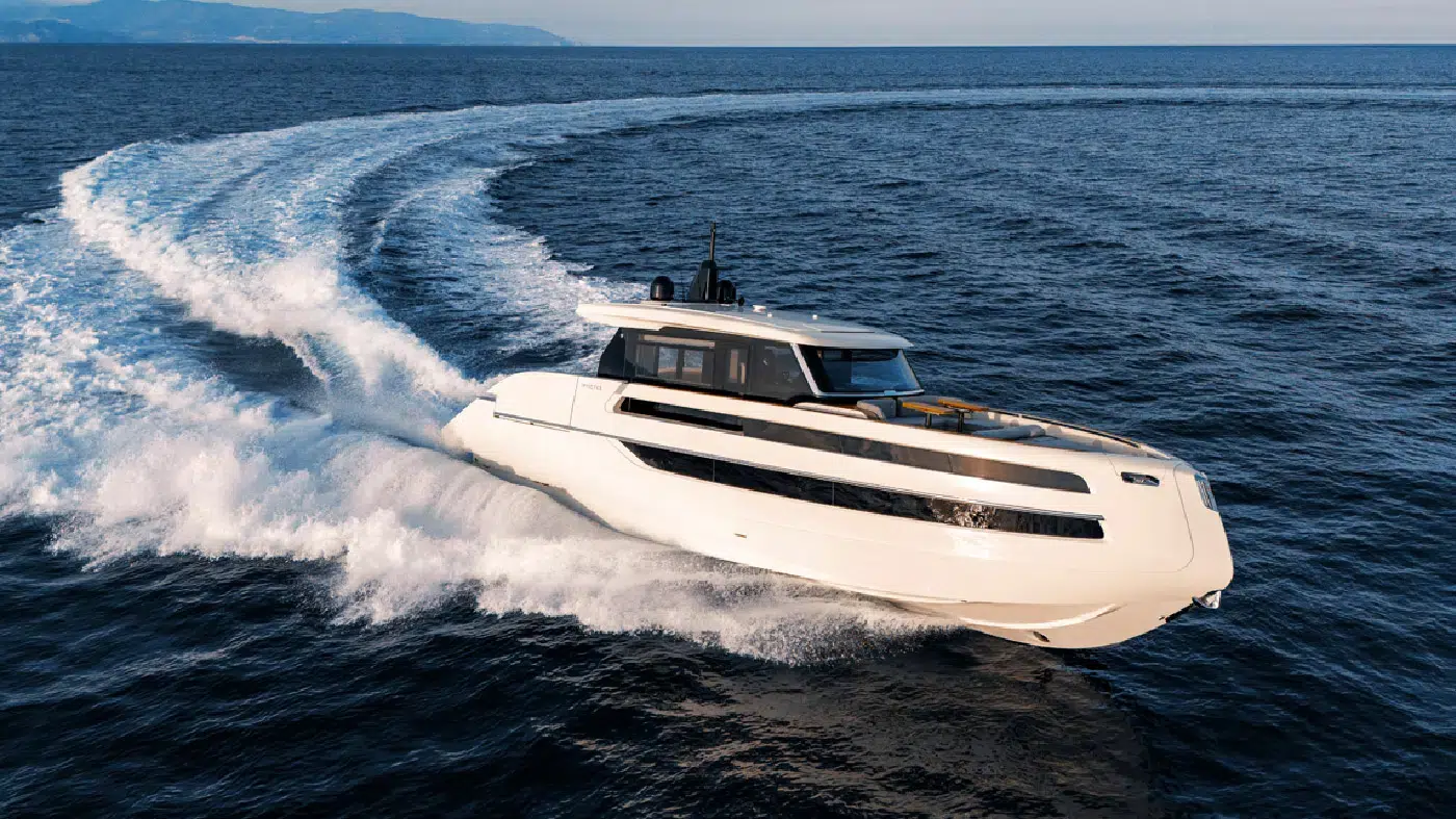 Invictus Yacht lleva tres estrenos mundiales a Cannes