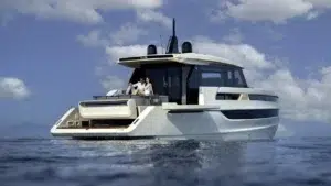 invictus-yacht-cannes-en