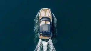 Prestige M7, la prueba en vídeo: un catamarán a motor fuera de lo común