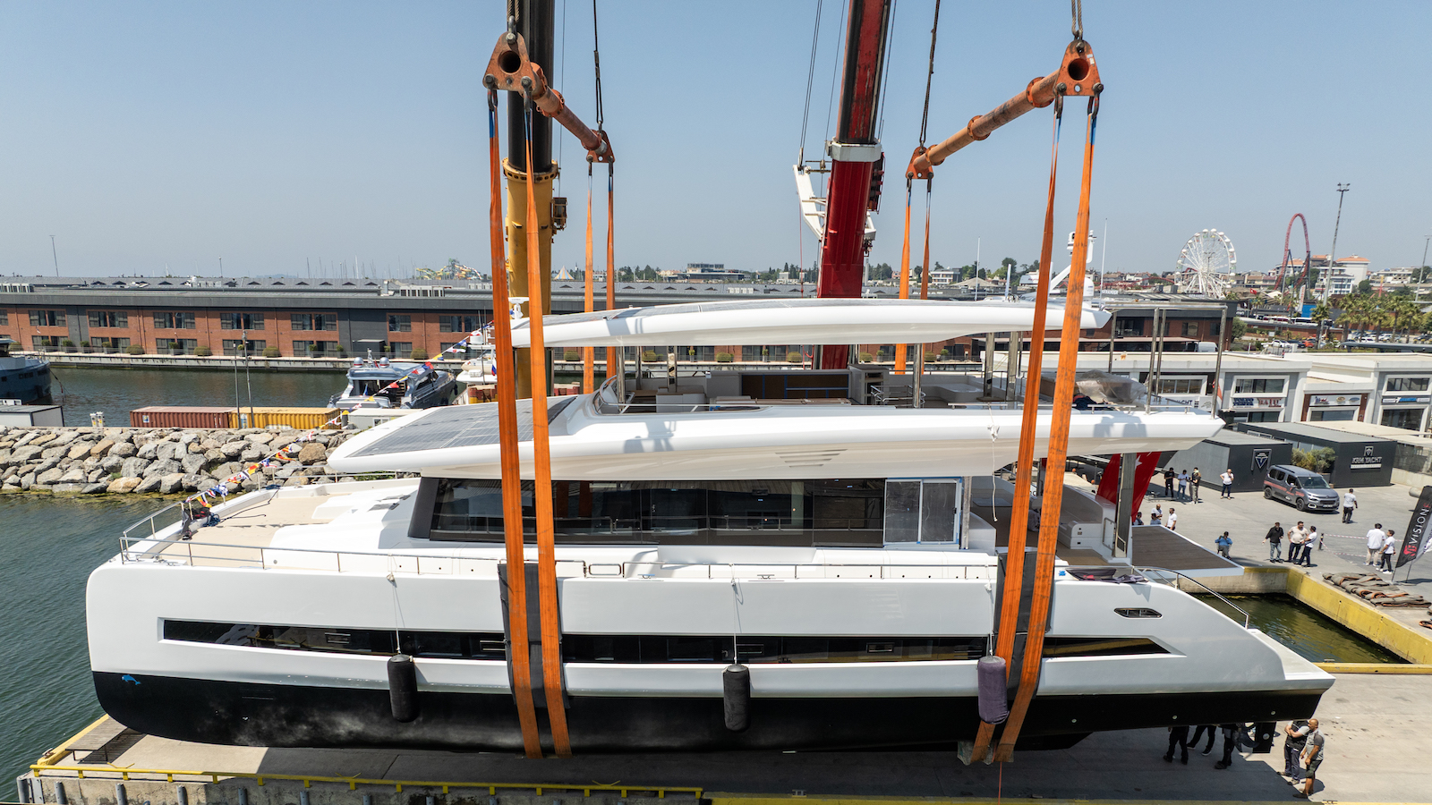 catamarán visionf e-cat 80