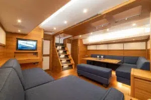 ice-70-sport-interior