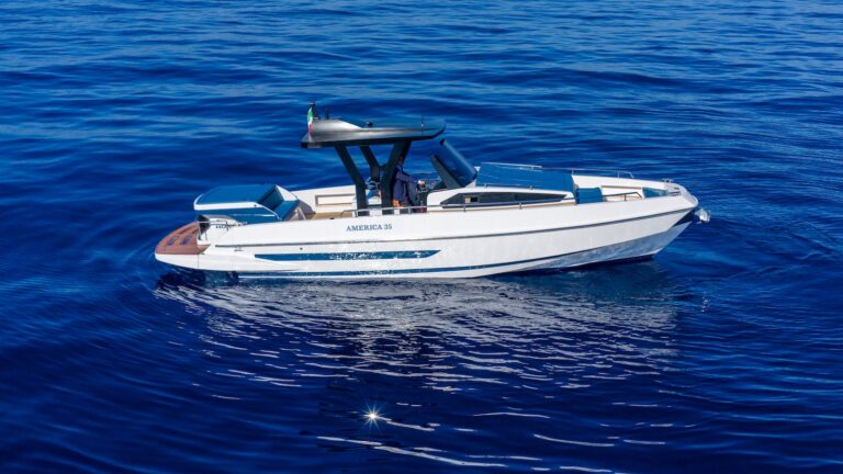 Echo America 35, prueba en el mar de un walkaround que mezcla tradición e innovación