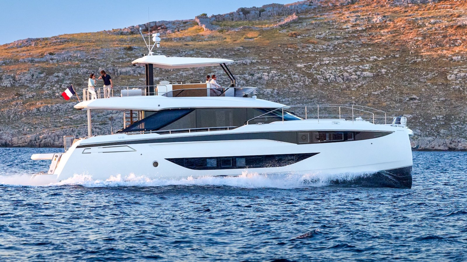 PRESTIGE M8 EVO PRUEBA EN EL MAR PORTADA
