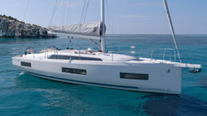 Oceanis 42: el nuevo referente de Beneteau en cruceros a vela