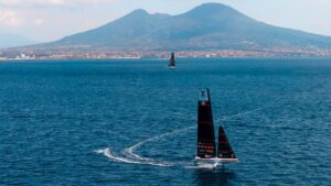 AC40 en Nisida: velocidad y duelos en el golfo de Nápoles para el Luna Rossa y el Nice Fiamme Gialle